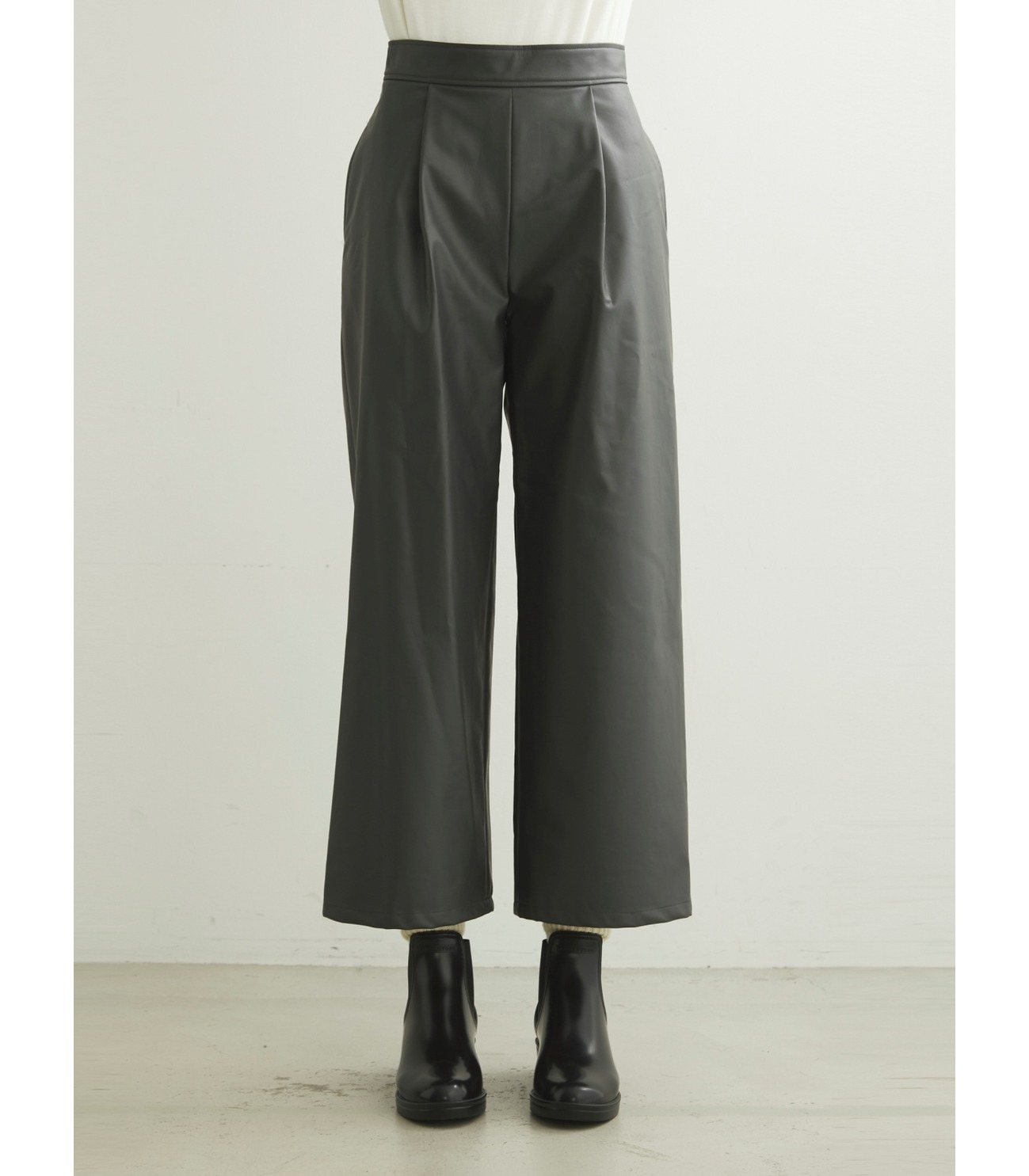 FAKE LEATHER CODE WIDE PANTS/フェイクレザーコード