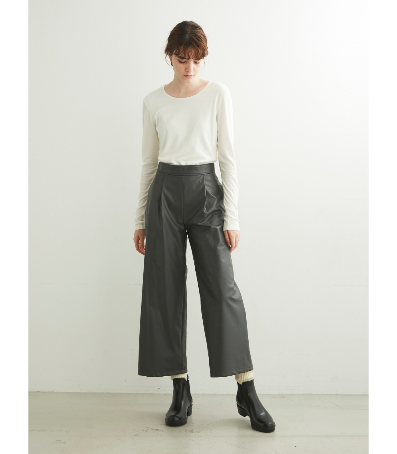 FAKE LEATHER CODE WIDE PANTS/フェイクレザーコード