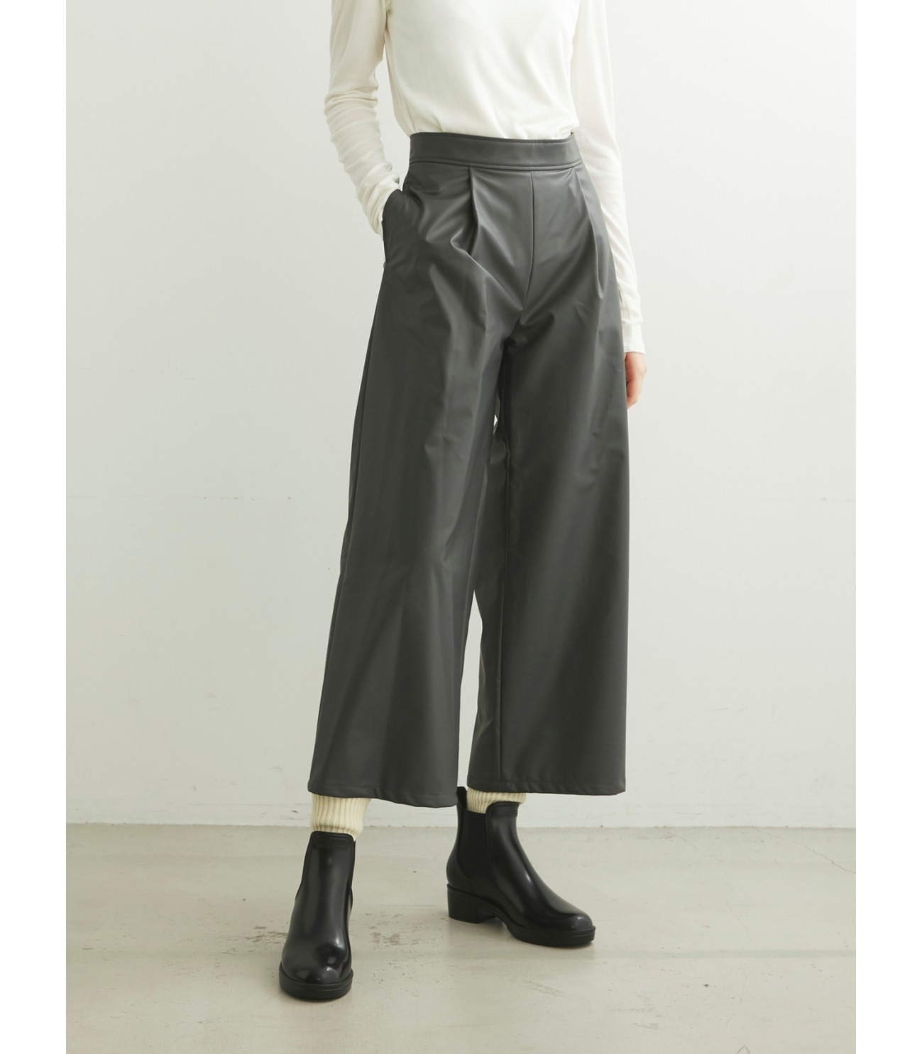 FAKE LEATHER CODE WIDE PANTS/フェイクレザーコード