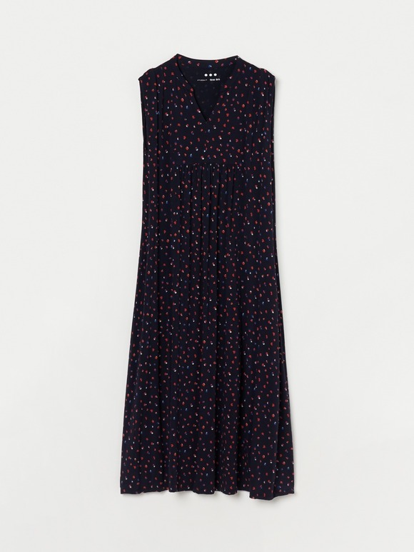 Travel line dress