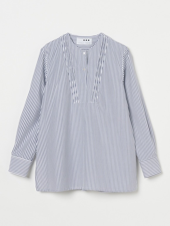 Broad shirt pullover shirt