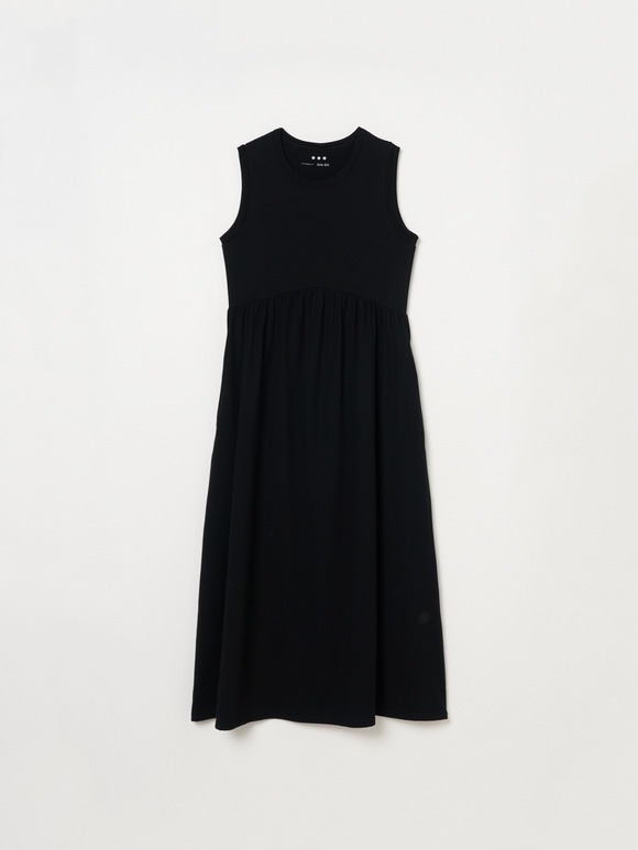 Long staple yarn gather dress
