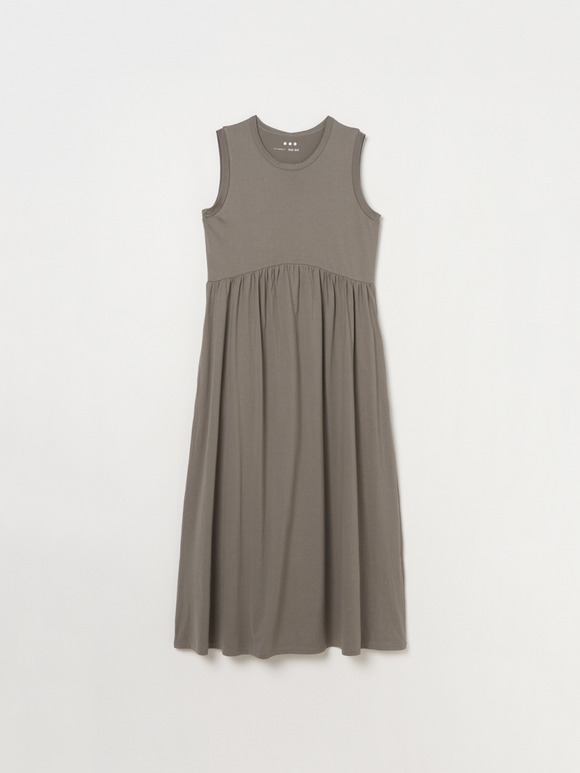 Long staple yarn gather dress
