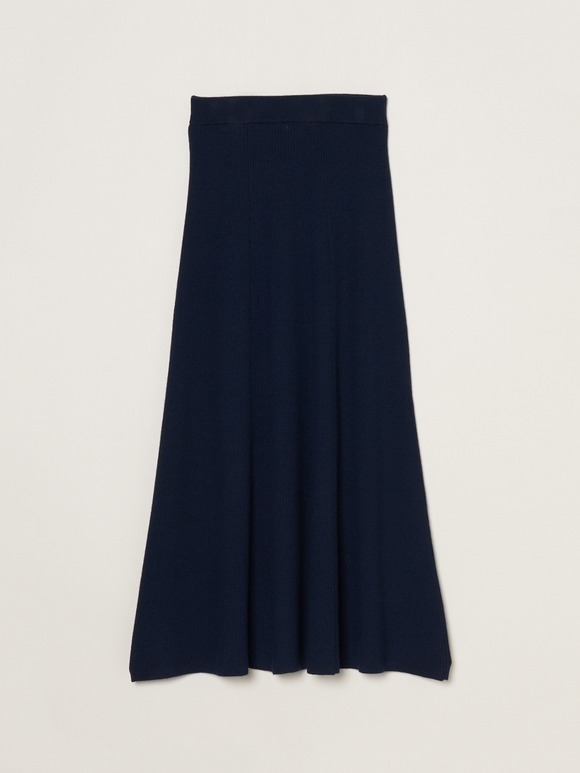 Wool outfit flair skirt
