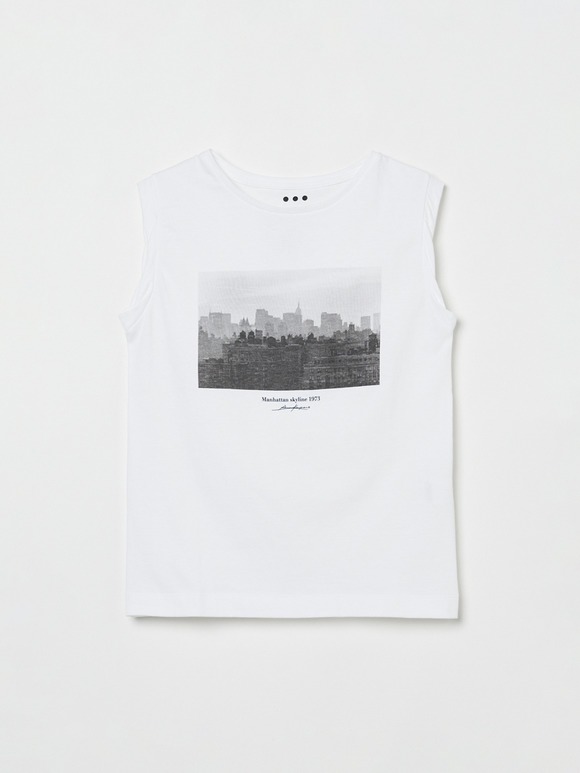 Graphic sleeveless tee by AKIRA KOBAYASHI