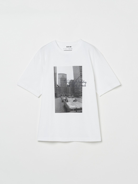Graphic tee by AKIRA KOBAYASHI｜スリードッツ オフィシャル