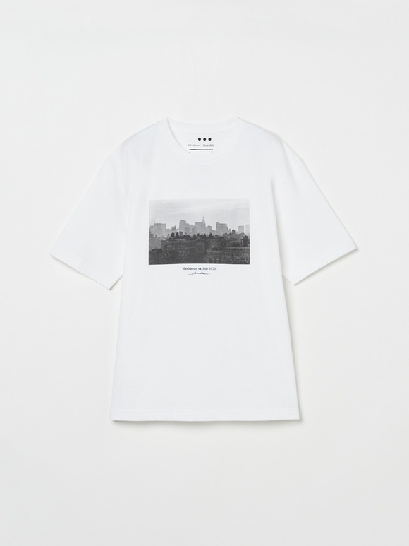 Graphic tee by AKIRA KOBAYASHI