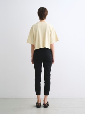 Yogi cropped tee by Plax 詳細画像