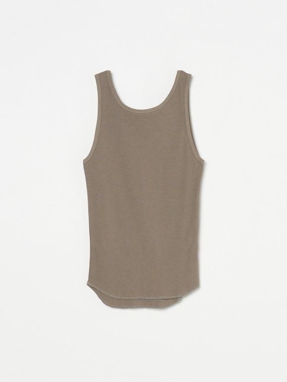 Yogi basic tank by Plax