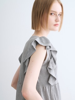 Shimmer sweater  ruffle top 詳細画像