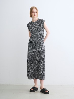 Travel line sleeveless top 詳細画像