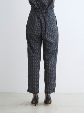 Dry twill curvy pants 詳細画像