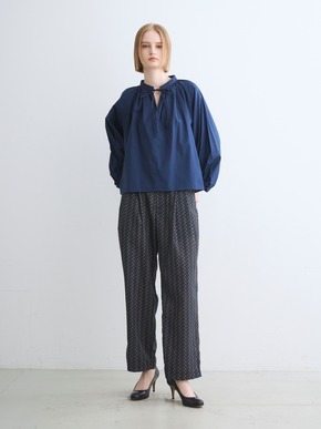 Dry twill curvy pants 詳細画像