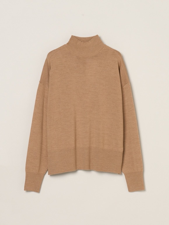 Wool outfit turtle top