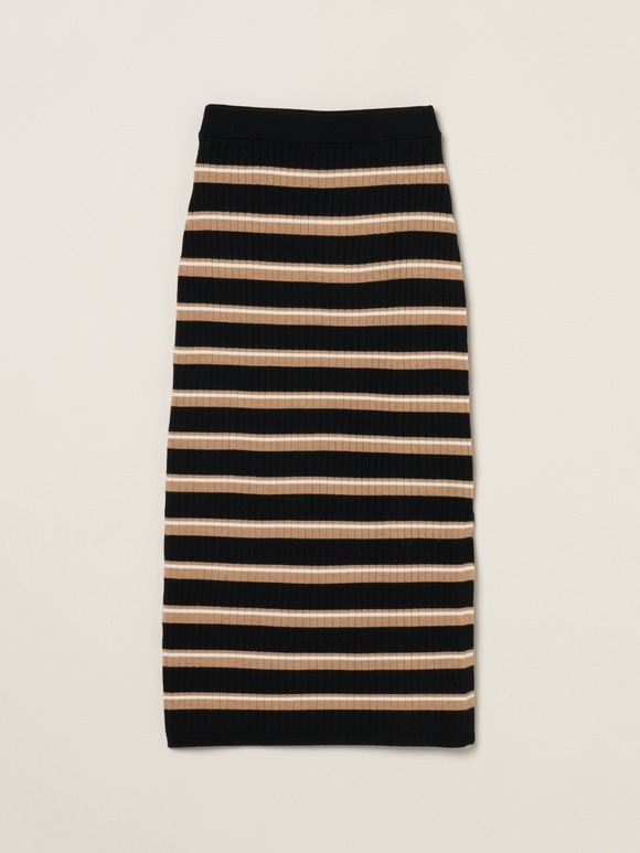 Wool outfit nallow skirt