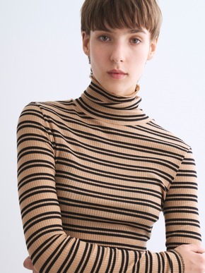 Silk cashmere tee turtle neck 詳細画像