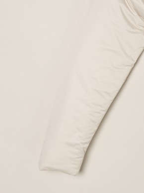 Puffer collarless jacket 詳細画像