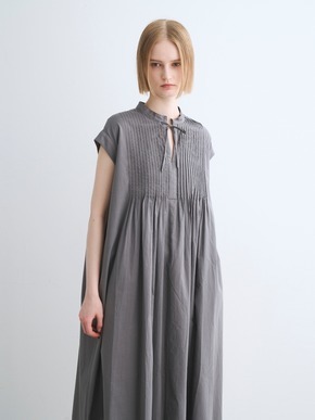Cotton loan tuck dress 詳細画像