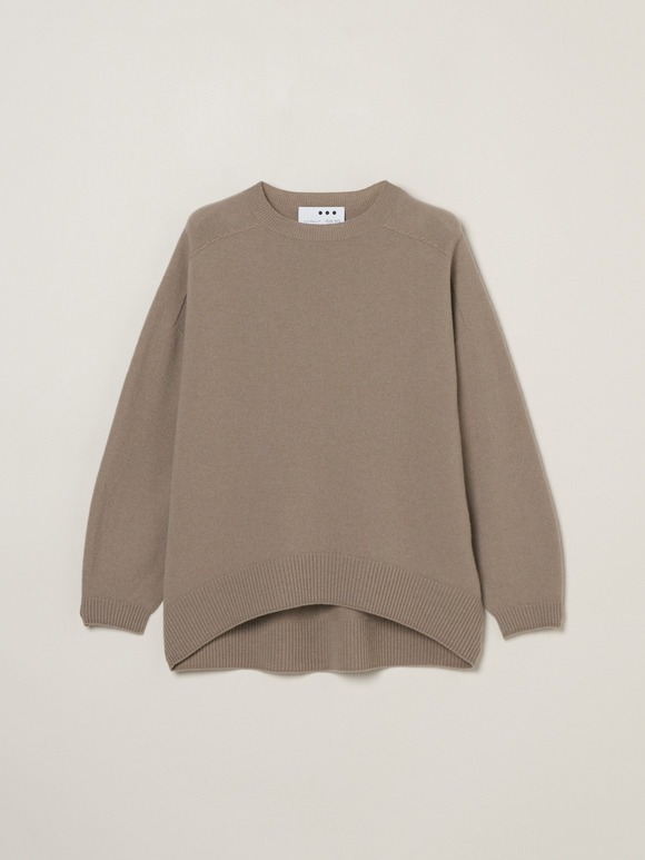 Wool garment crew neck sweater