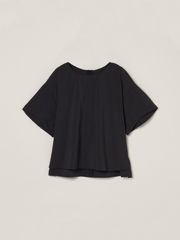 Seaside line tops