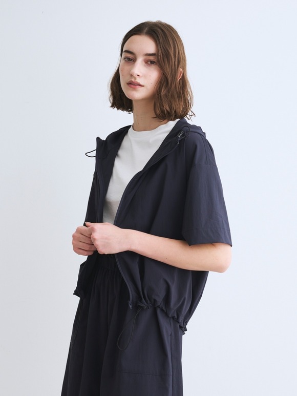 Seaside line half sleeve hoody