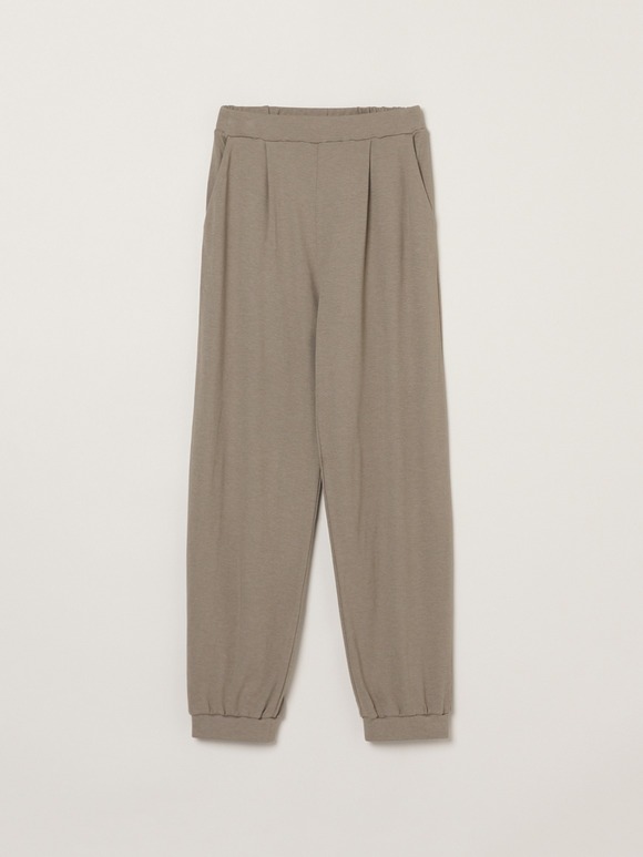 Yogi tee by plax jogger pants