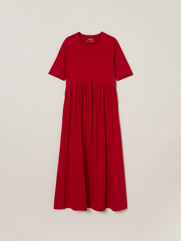 Long staple yarn gather dress