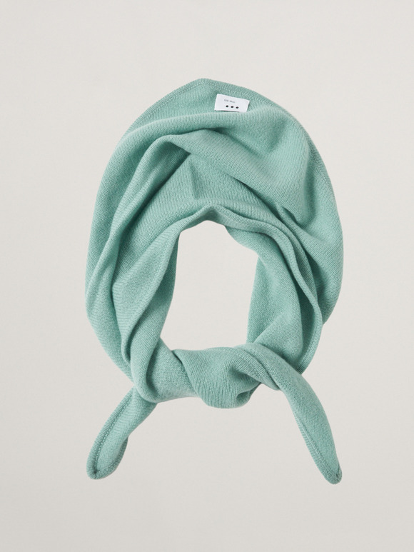 Holiday cashmere triangle skarf