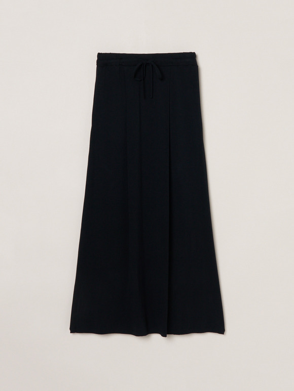 Travel line long skirt
