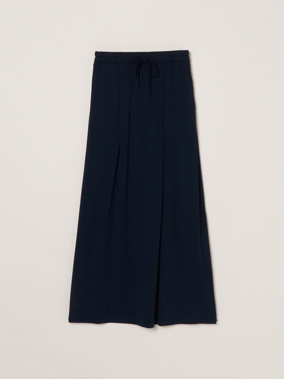Travel line long skirt