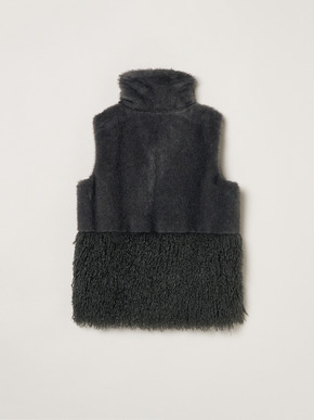 Wavy fur panel vest 詳細画像