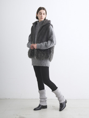 Wavy fur panel vest 詳細画像