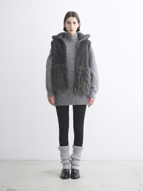Wavy fur panel vest 詳細画像
