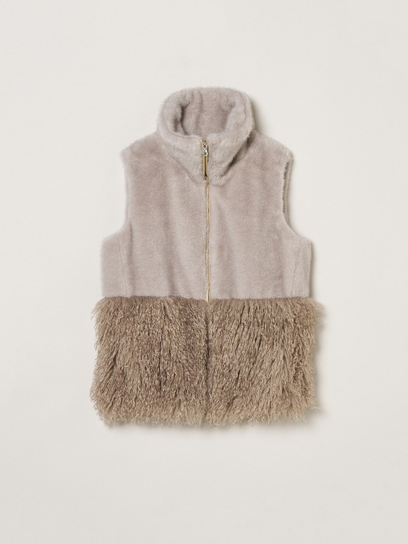 Wavy fur panel vest