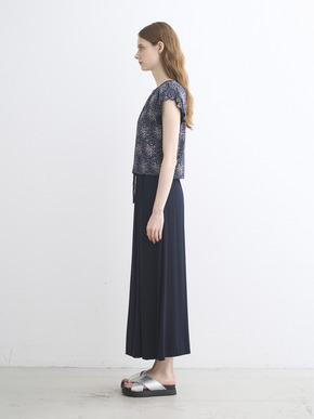 Travel line ruffle sleeve top 詳細画像