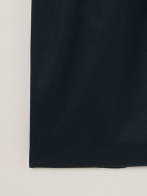 Glossy twill skirt 詳細画像