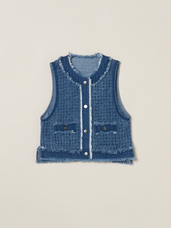 Needl punched denim gillet