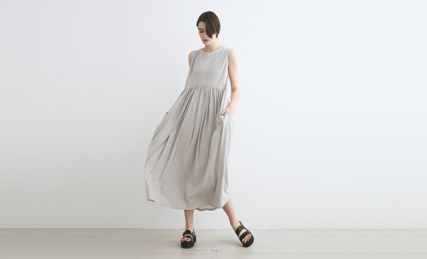 WOMEN'S