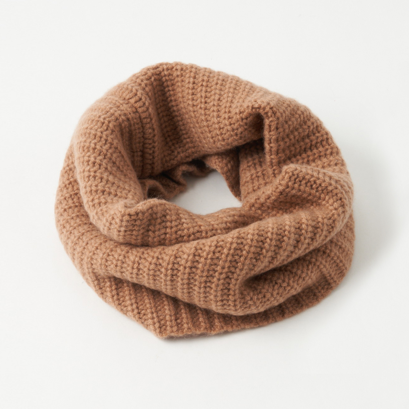 three dots エアリーカシミヤラップ three dots（スリードッツ）の「エアリーカシミヤ ラップ